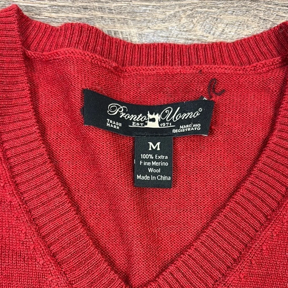 Pronto Uomo Men’s Extra Fine Merino Wool V-Neck Sweater -Red Size Medium
